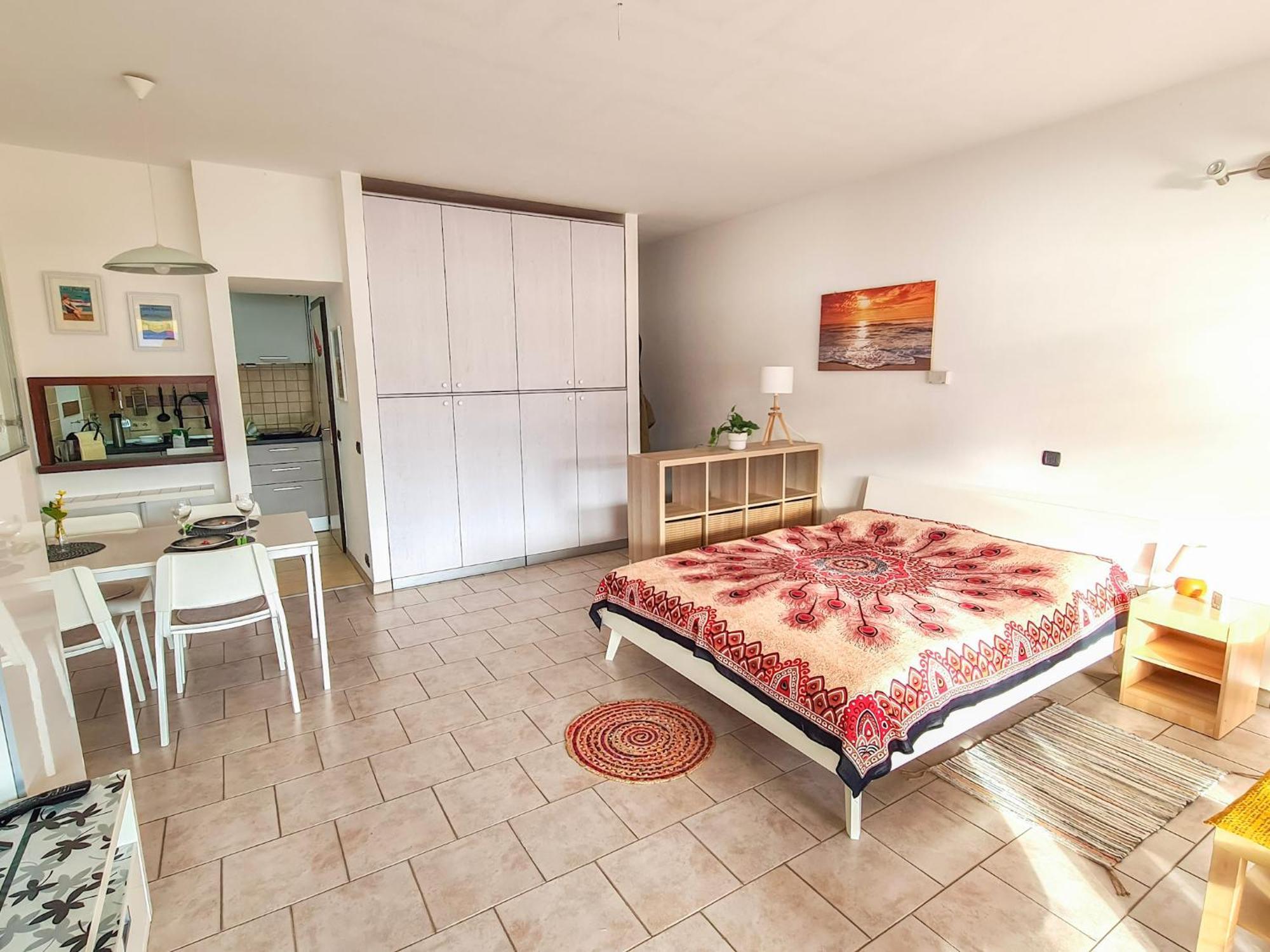 Residenz La Selva Studio-Apartments Ghiffa Quarto foto