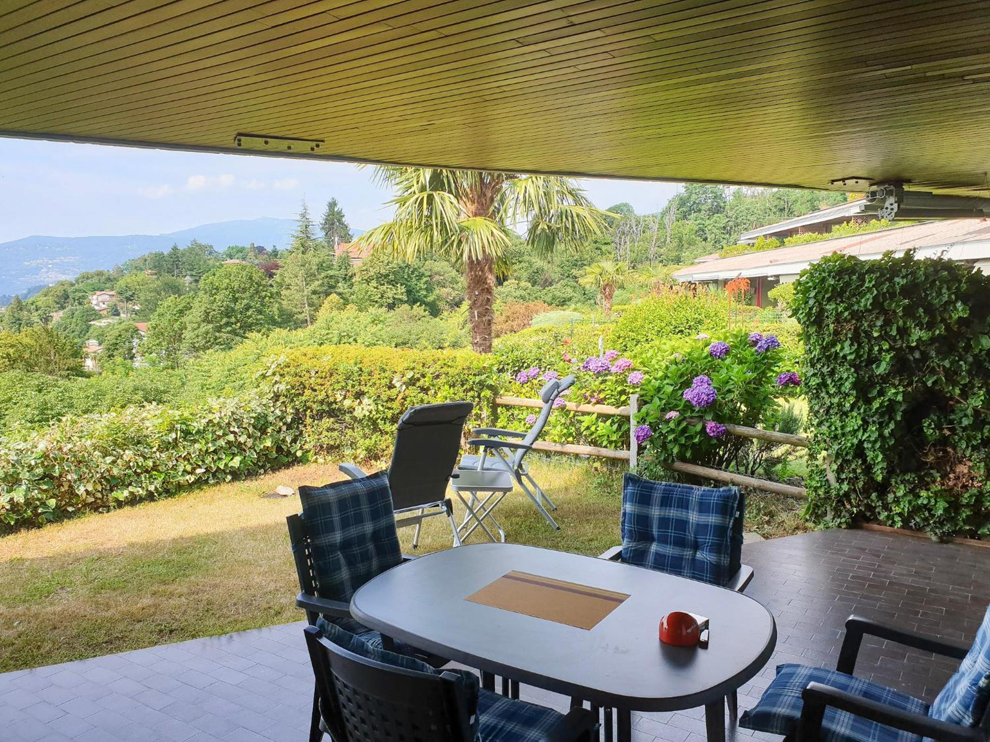 Residenz La Selva Studio-Apartments Ghiffa Quarto foto